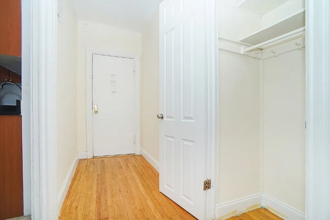 Foto del edificio - 370 Fort Washington Ave