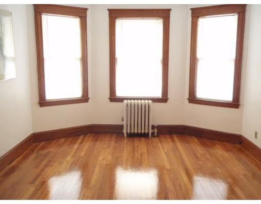 Building Photo - 64 Westmoreland St