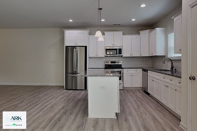 Building Photo - 4323 Enoch Dr