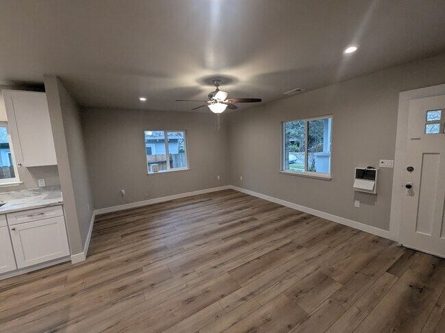 Building Photo - 312 Irene Ave