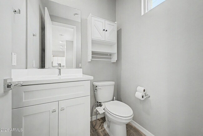 Building Photo - 291 E Markwood Dr