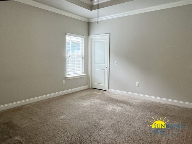 Building Photo - Beautiful 3-Bedroom Home Near Navarre’s Pristine White Sand Beaches!