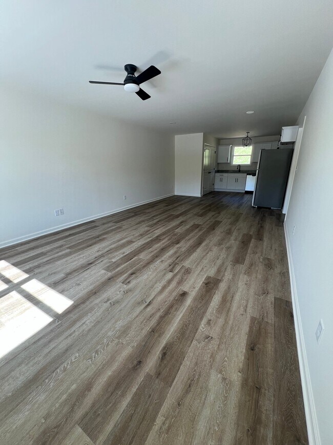 Foto del edificio - 933 S McCrary St