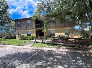 Building Photo - 2232 SW 39 Dr