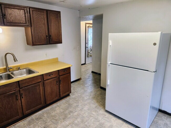 Foto del edificio - 1621 Willis Ave