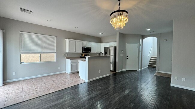 Foto del edificio - 926 Shining Rose Pl