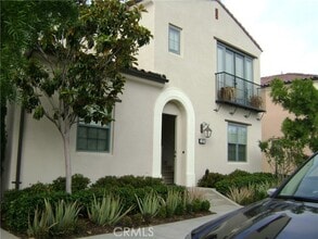 Building Photo - 117 Strawberry Grove