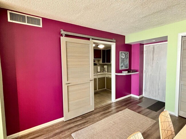 Foto del edificio - 3800 Oceanfront