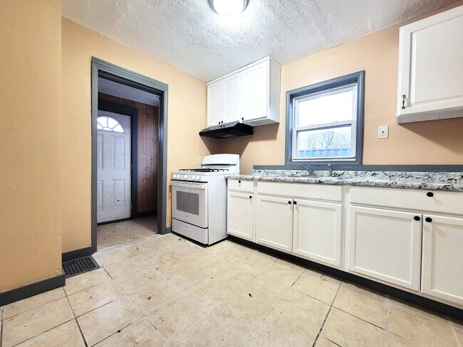 Foto del edificio - 798 Stadelman Ave