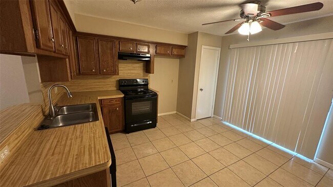 Foto del edificio - 1623 Hazelwood St