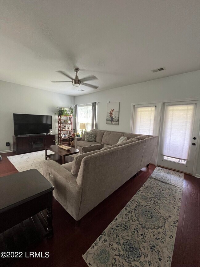Building Photo - 39 Sago Palm Dr