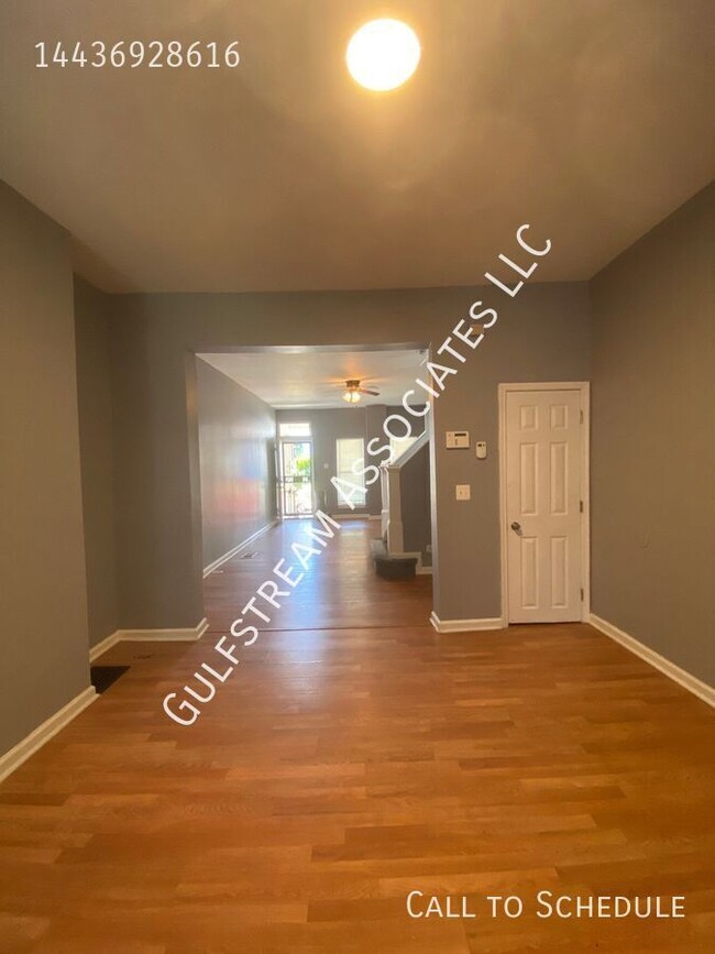 Building Photo - 1521 N Ellamont St