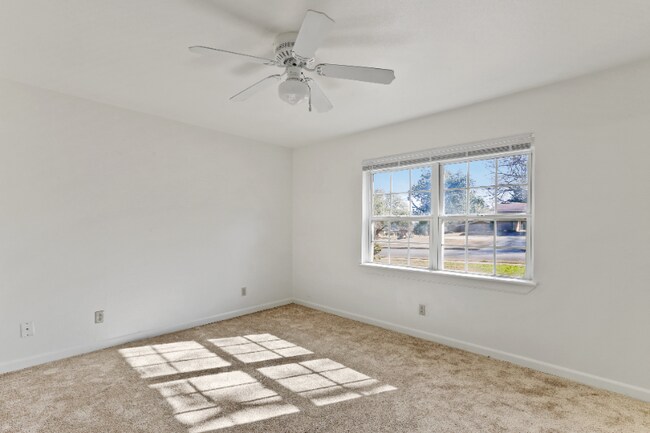 Building Photo - 901 Brookley Ave