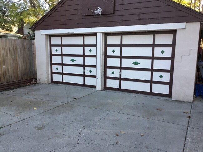 Garage - 2064 E 1700 S