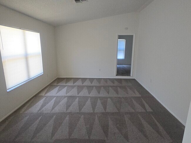 Building Photo - 9808 Glen Moor Ln