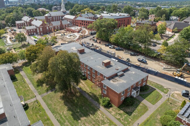 Foto del edificio - Bellamy Hall