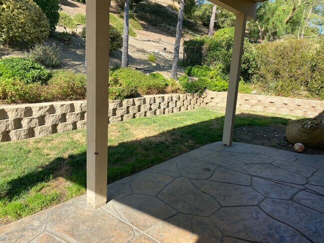 Foto del edificio - BEAUTIFUL 3 BEDROOM HOME IN THE CROWN HILLS DEVELOPEMENT OF ALPINE