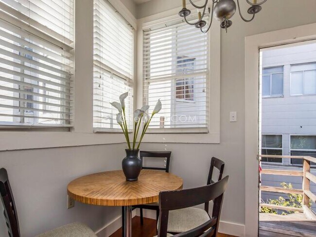 Building Photo - 6 bedroom in San Francisco CA 94115