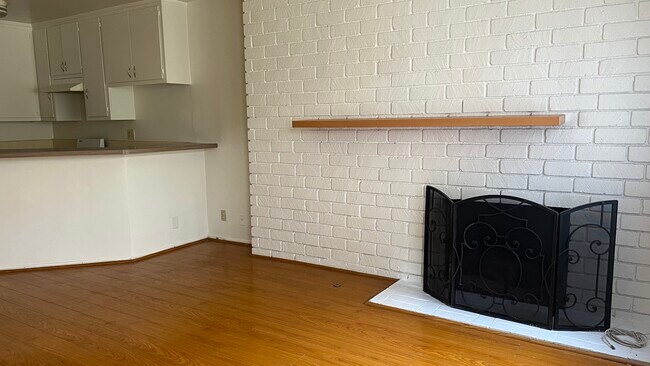 Sala de estar - 1237 10th St