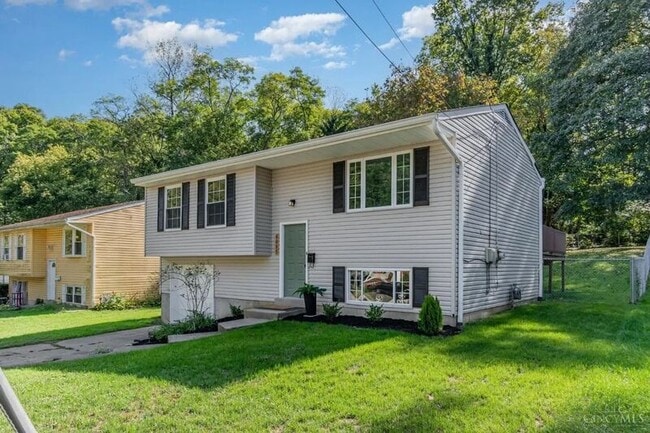 Photo - 6055 Tridale Ct House