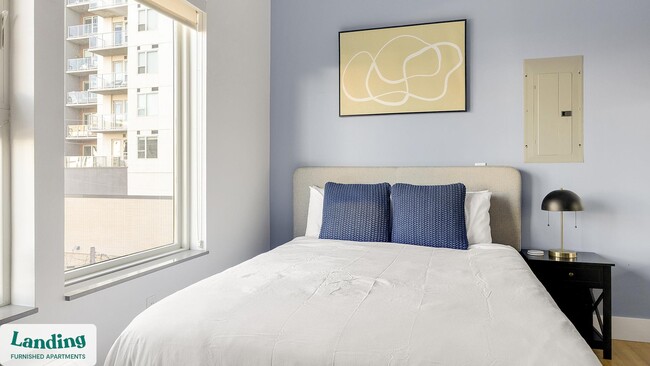 Building Photo - 135 Adams St