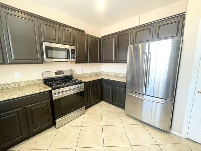 Building Photo - Southern Terrace Gem with Granite Kitchen ...