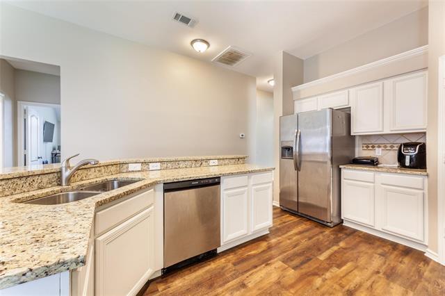 Building Photo - 5708 McKinley Ln