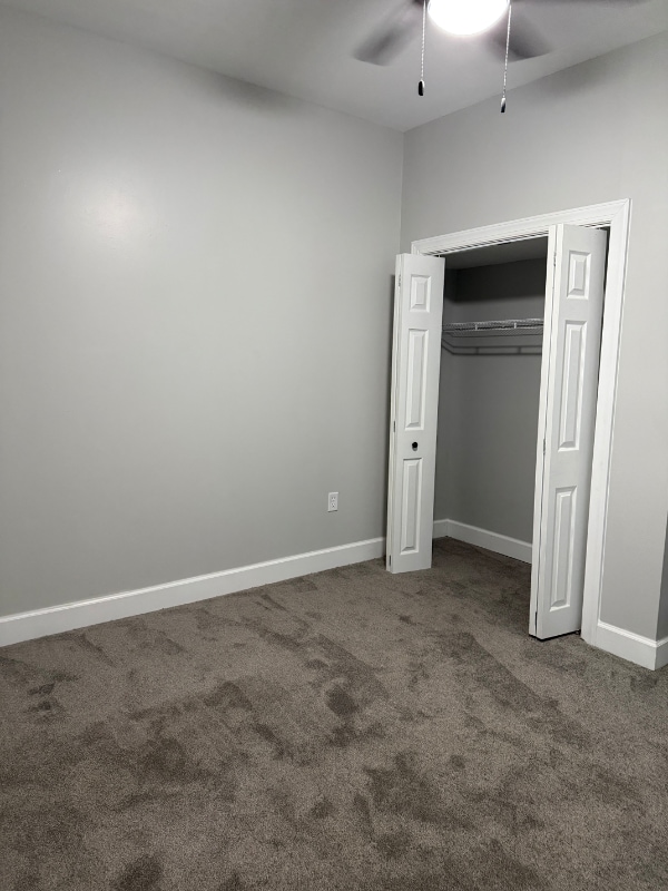 Building Photo - 343 S George St