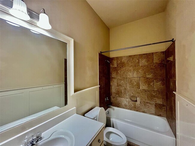 Building Photo - 5926 Turkey Creek