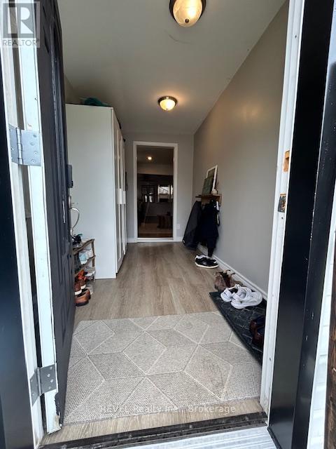 Photo du bâtiment - 3644 Elm St