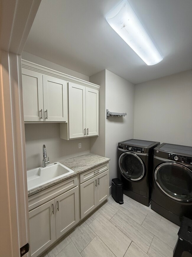 Building Photo - 81 Sentelle Ln