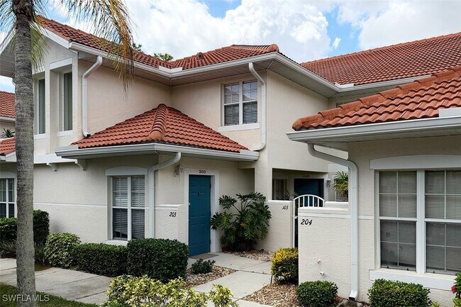 Foto del edificio - 5035 Cedar Springs Dr