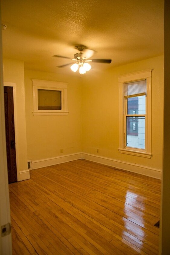 Primary Photo - 4 bedroom 2 bath available 9/1/2023