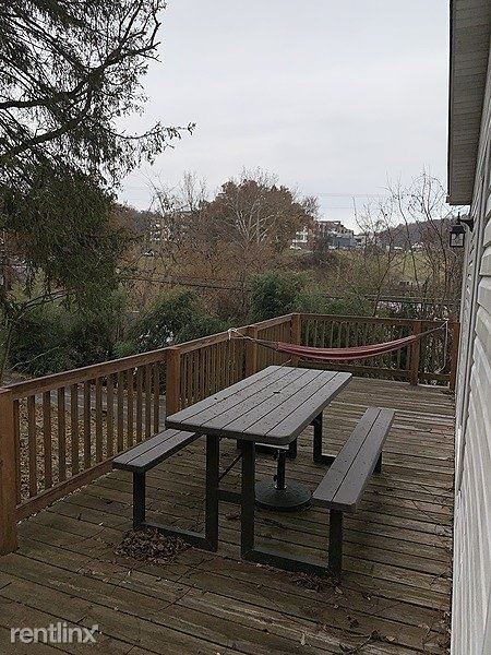 Building Photo - 5 br, 2 bath House - 1316 Hillside Drive