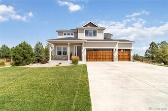 Building Photo - 2554 Eastview Dr
