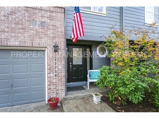 Building Photo - 17754 SW Heatherwood Ln