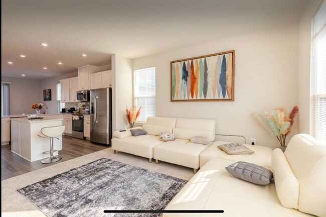 Building Photo - 7824 Yona Ct