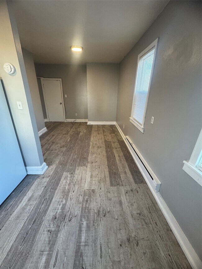 Foto del edificio - 46 Lake Ave