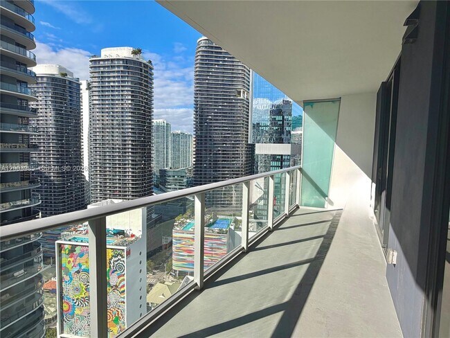 Foto del edificio - 1010 Brickell Ave