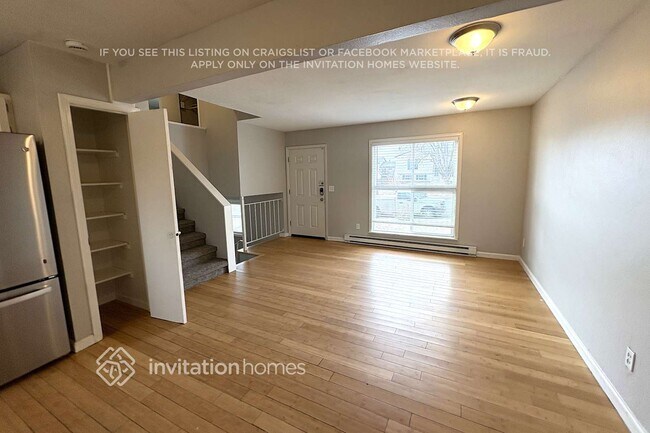 Building Photo - 9870 Steele St