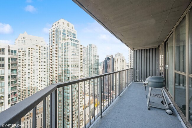 Foto del edificio - 10 E Ontario St