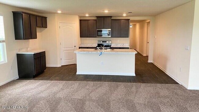 Foto del edificio - 3541 Lawton Pl