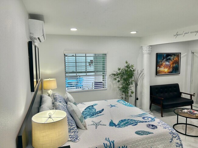 Foto del edificio - 16161 Gardendale Dr