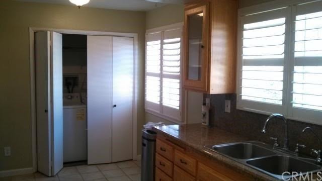 Building Photo - 2112 Warfield Ave