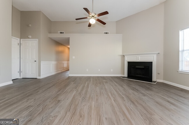 Building Photo - 5754 Star Flower Dr