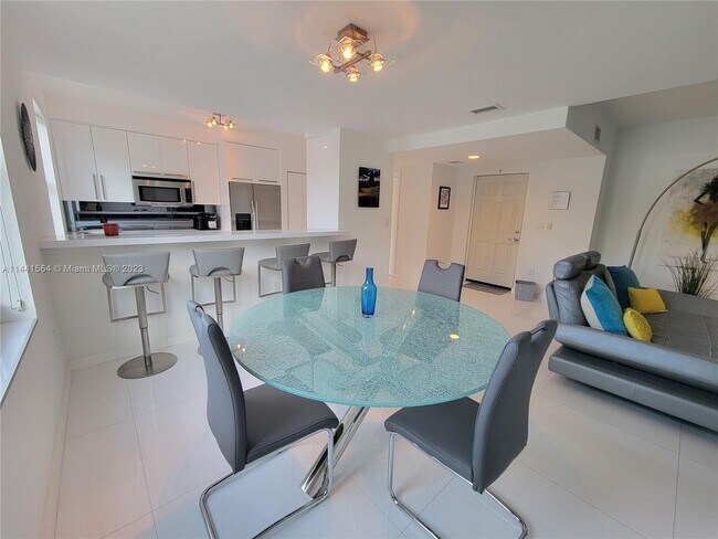 Foto del edificio - 90 Alton Rd