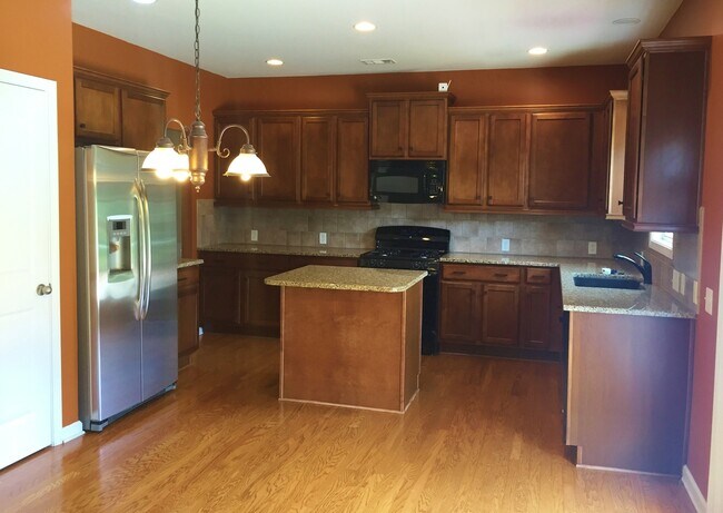 Building Photo - Simpsonville, 4bd/2.5ba, 2400+sf