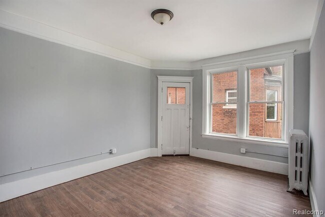 Foto del edificio - 675 W Willis St