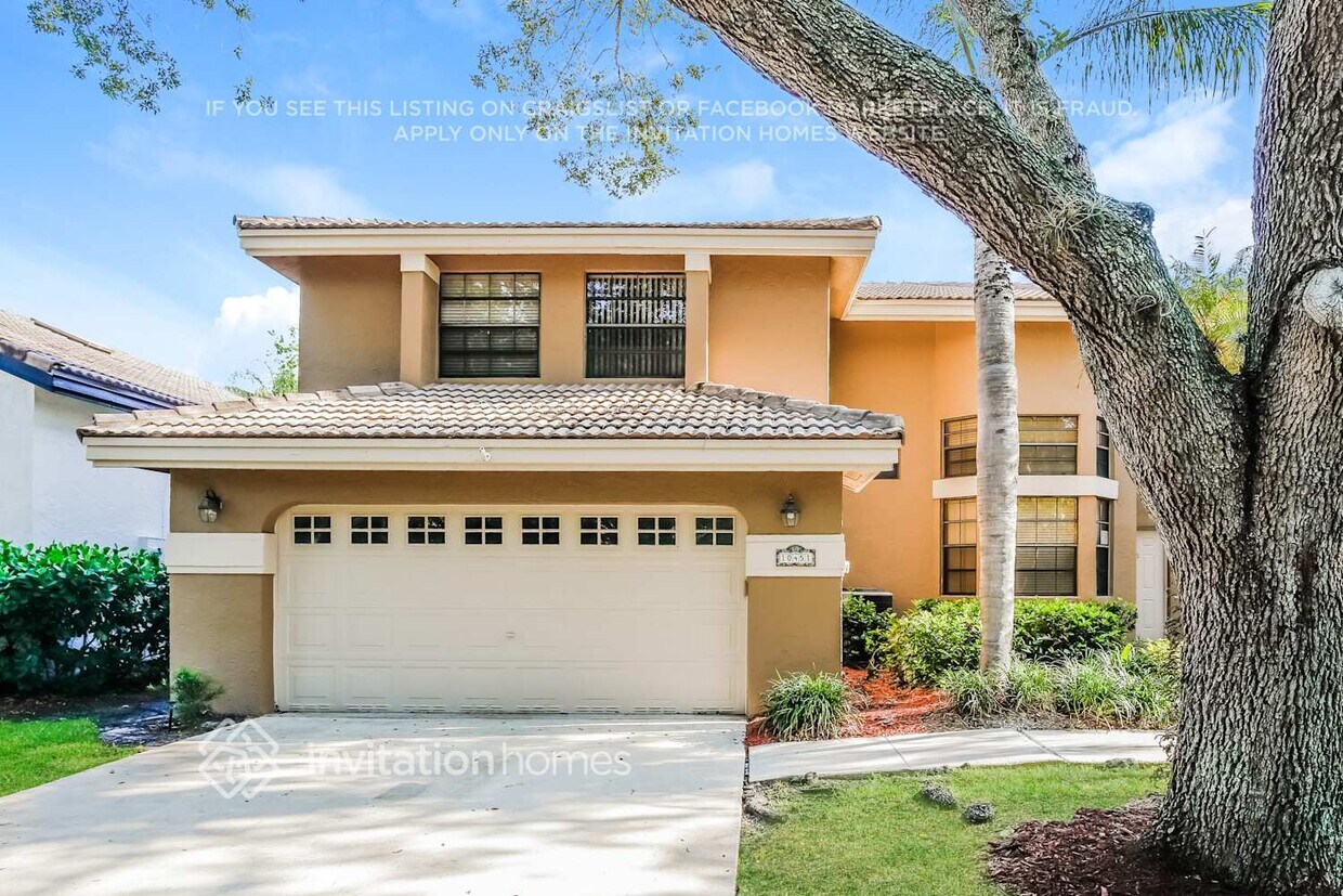 Foto principal - 10451 NW 12th Ct