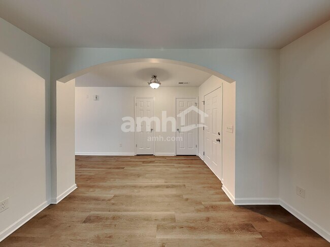Building Photo - 146 Millen Dr